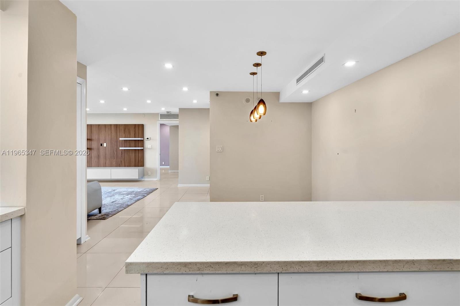 THE TOWERS OF QUAYSIDE - Residential