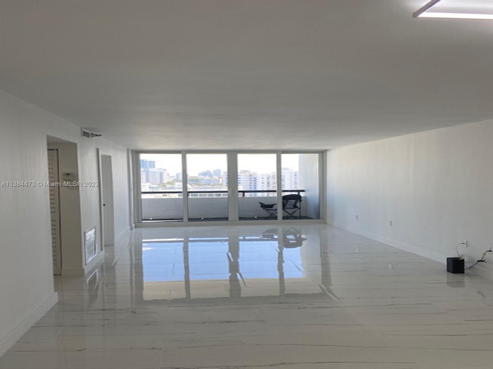 Photo 1 of 46 of listing 10316e8a-998b-4989-8424-24fa428b8395 condo