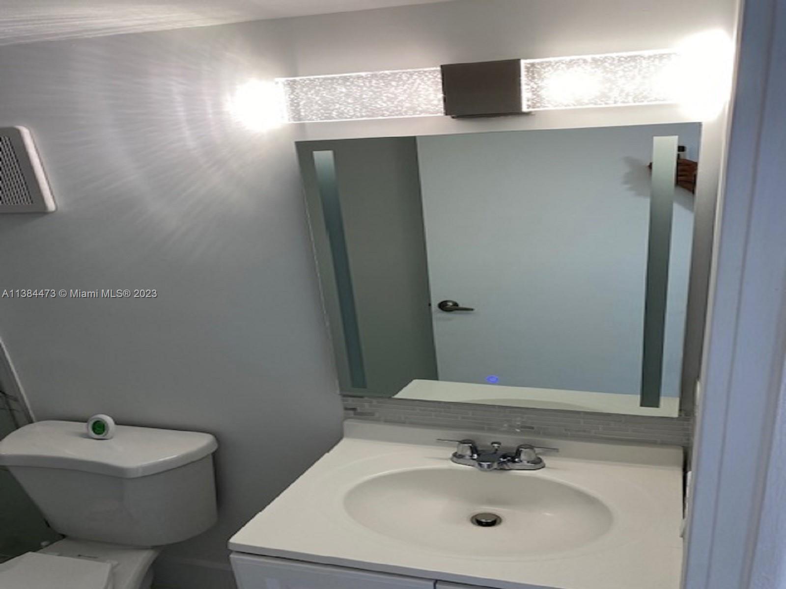 Photo 21 of 46 of listing 10316e8a-998b-4989-8424-24fa428b8395 condo