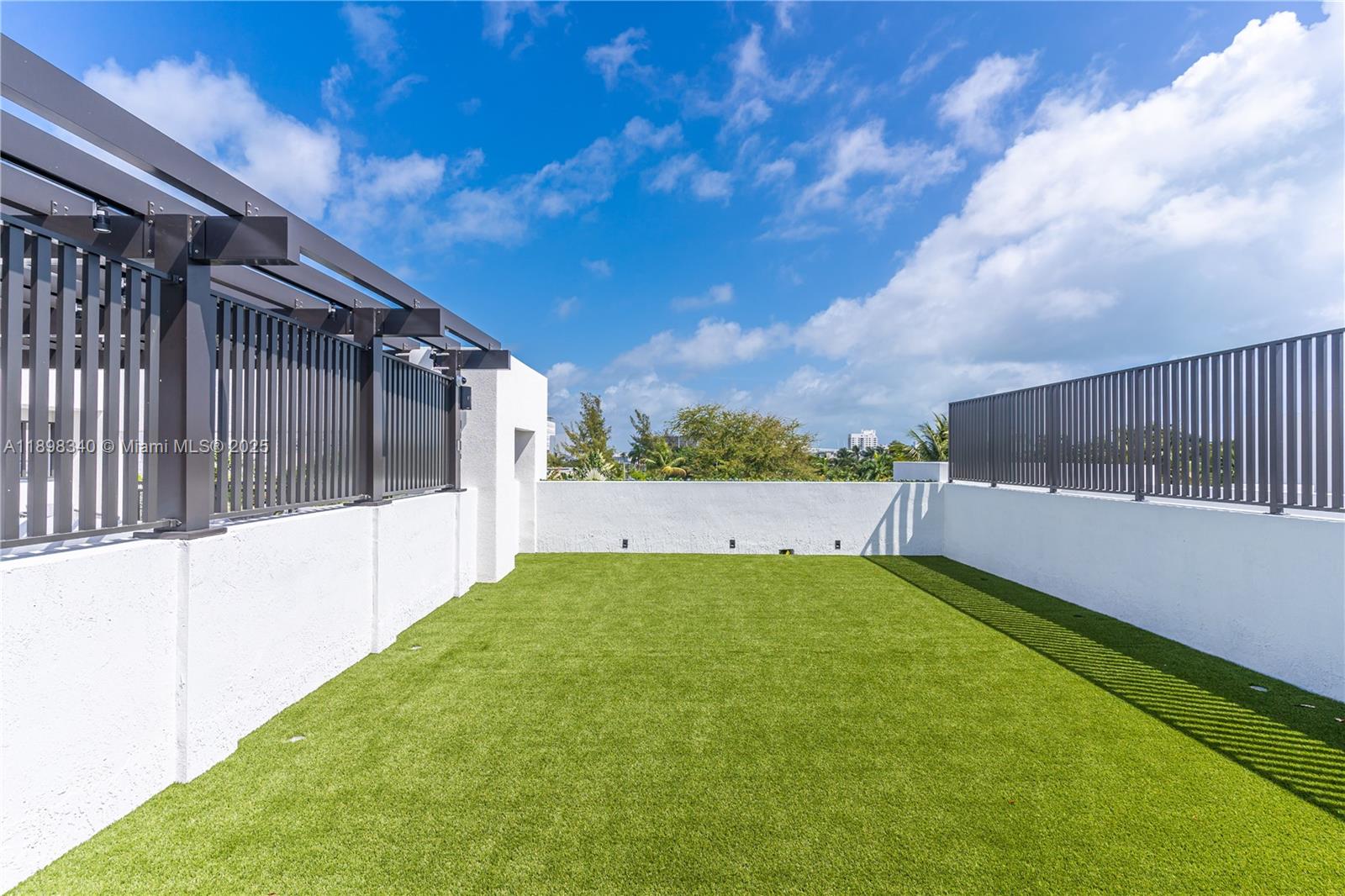 LINCOLN SUB - Residential Lease