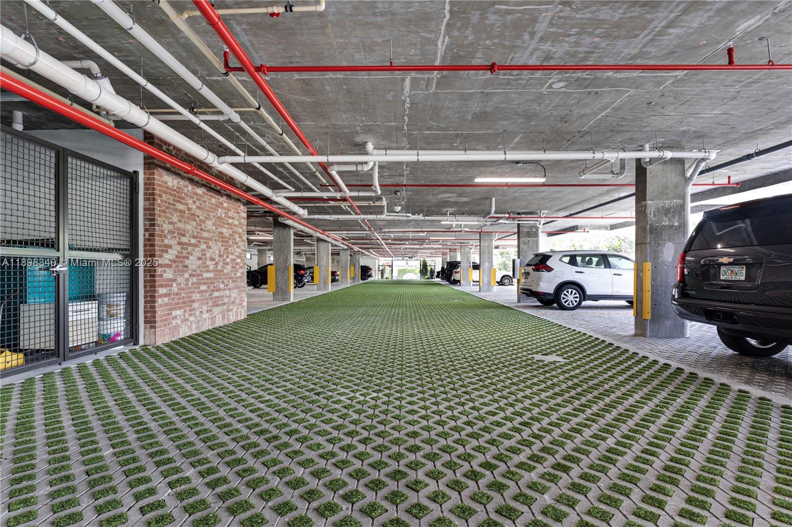 LINCOLN SUB - Residential Lease