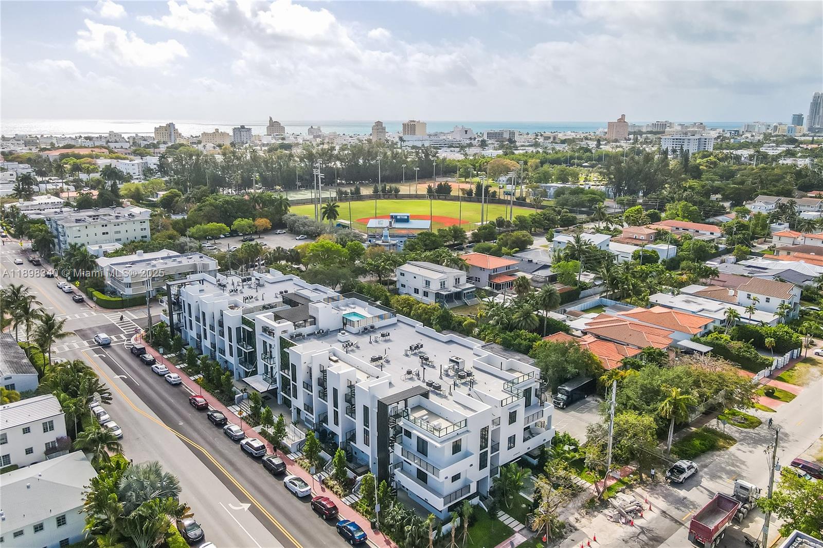 LINCOLN SUB - Residential Lease