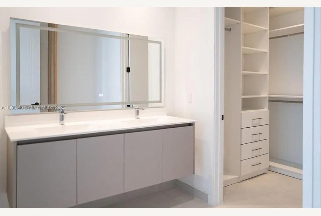 LINCOLN SUB - Residential Lease