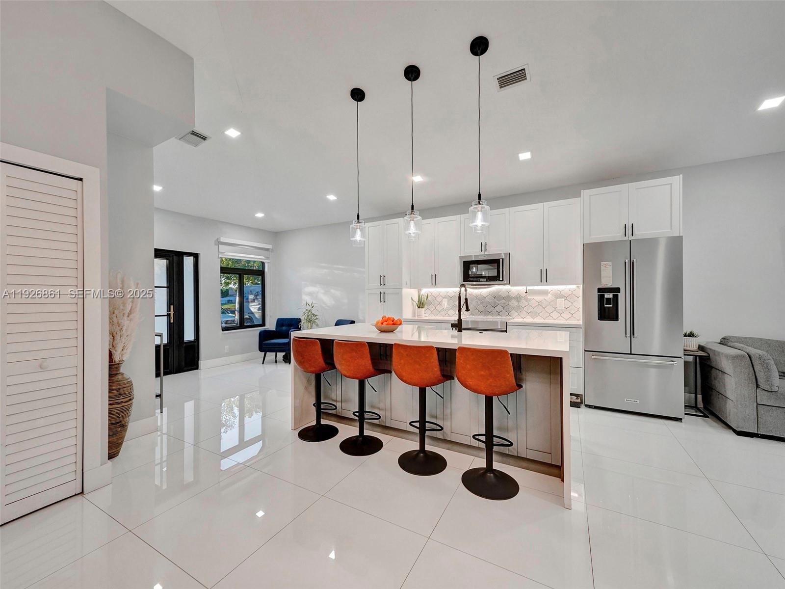 NORTH PALM ESTATES HOMES - Residential Lease