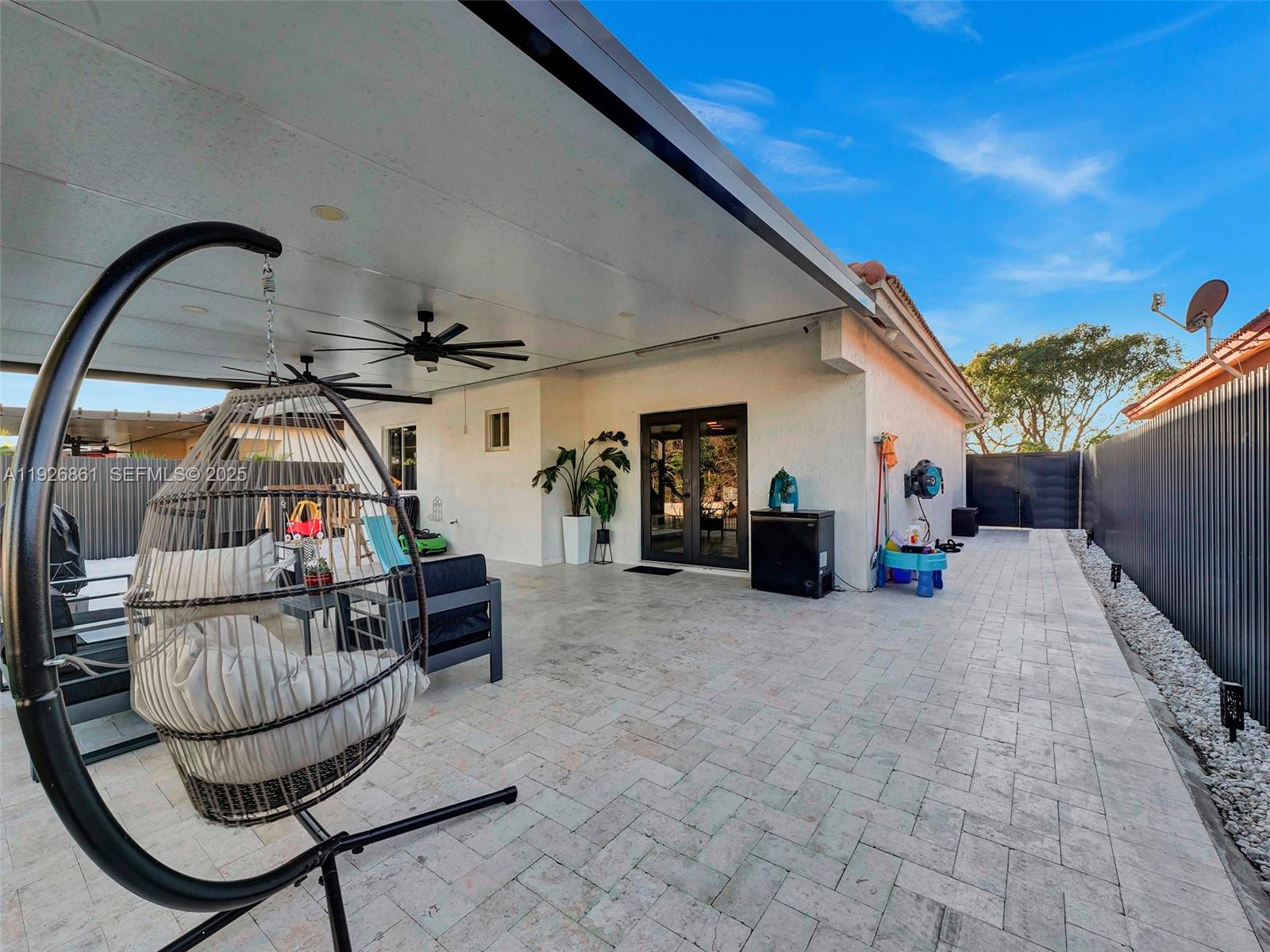 NORTH PALM ESTATES HOMES - Residential Lease