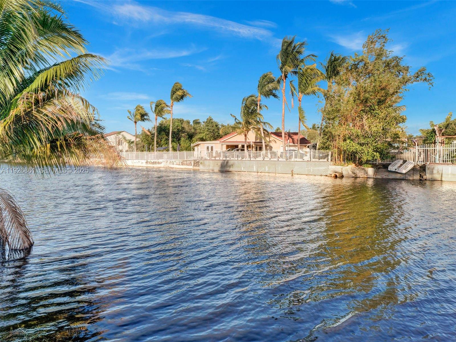 NORTH PALM ESTATES HOMES - Residential Lease