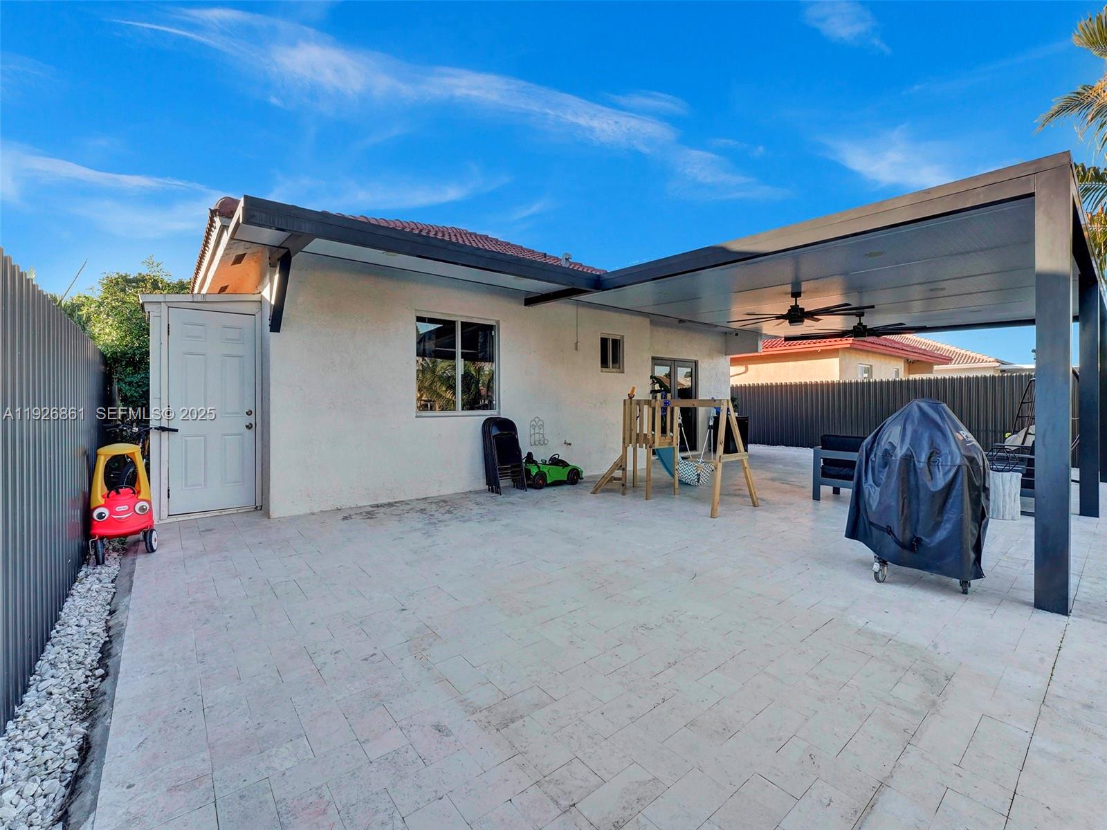 NORTH PALM ESTATES HOMES - Residential Lease