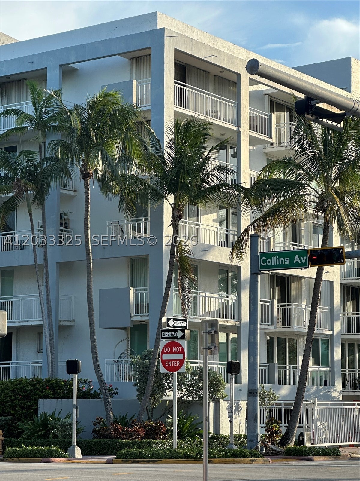 7832 Collins Ave 406
