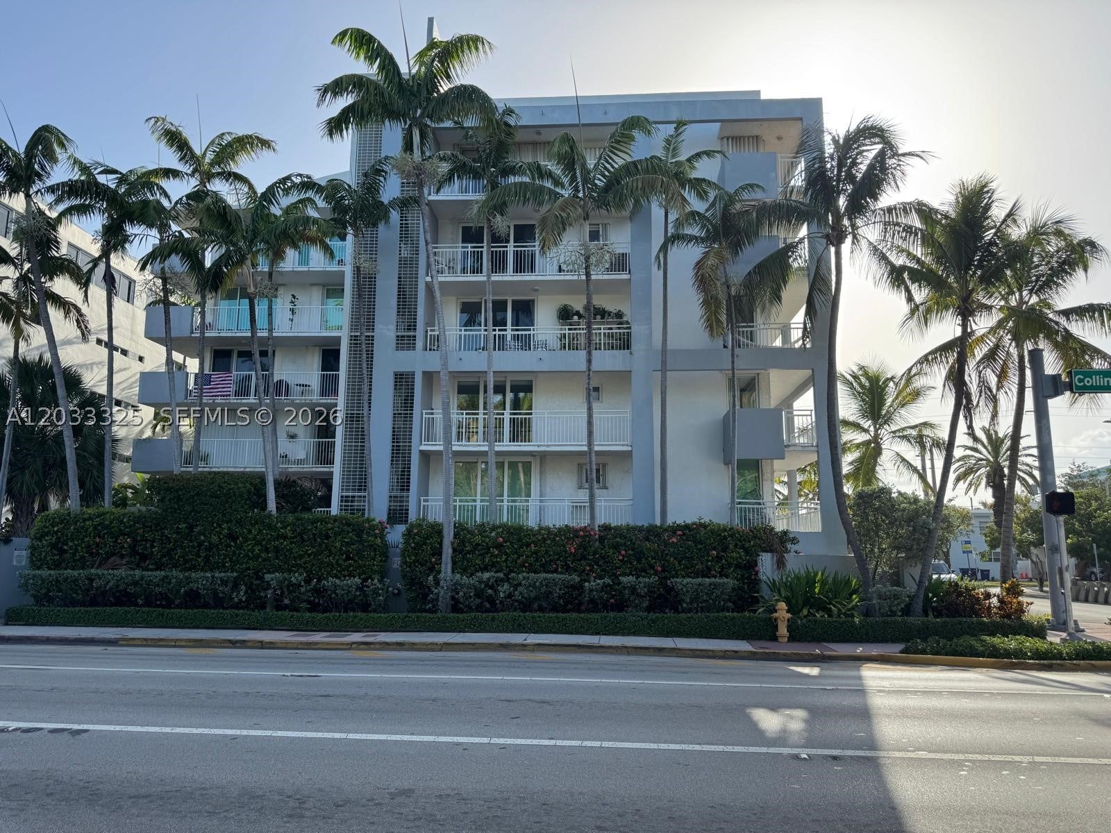 7832 Collins Ave
