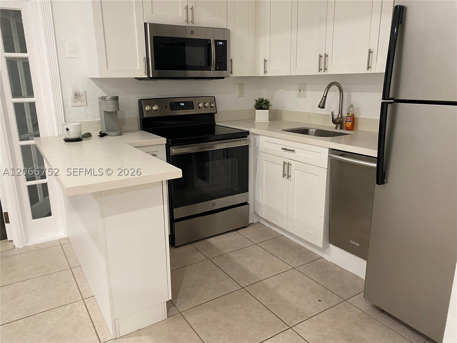 1 Edgewater Dr 103