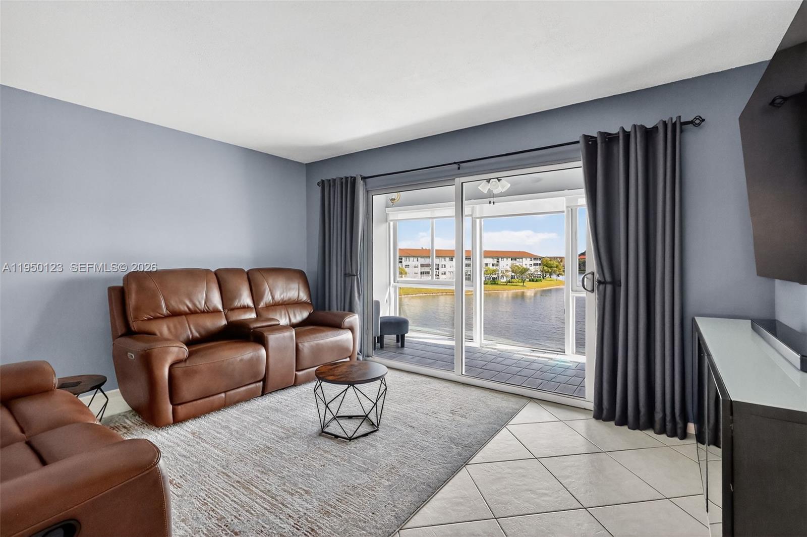 HAWTHORNE AT CENTURY VILL - Residential