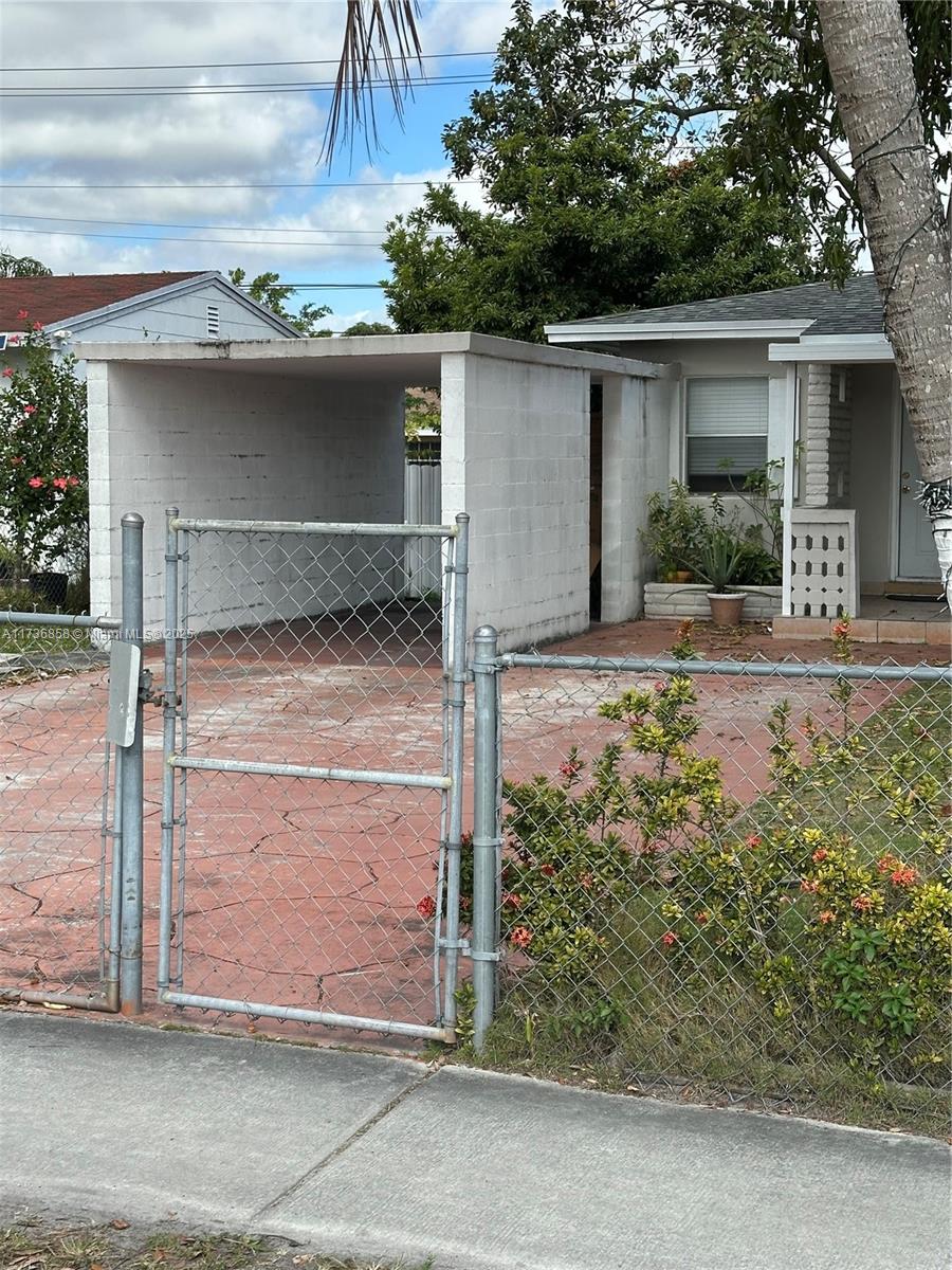 CARL BYOIR - Residential