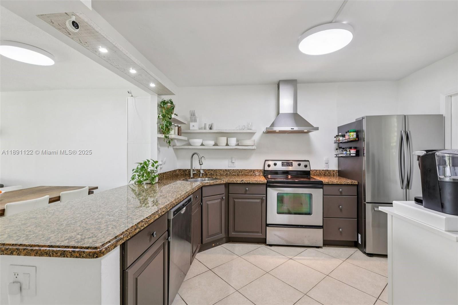 NO 42 PALM-AIRE COUNTRY C - Residential