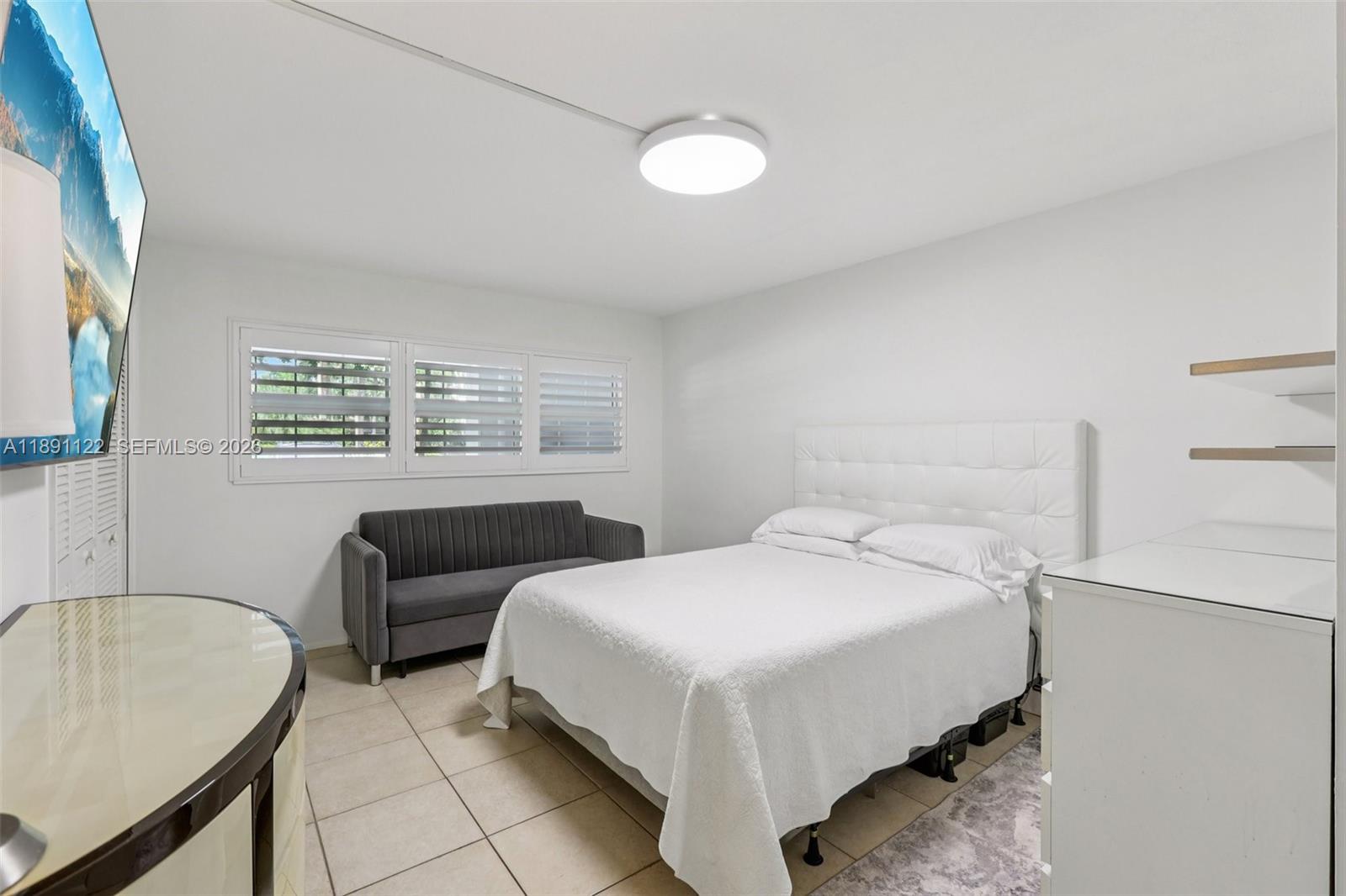 PALM AIRE NO. 42 - Residential