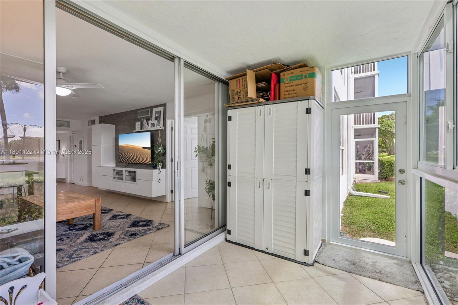 NO 42 PALM-AIRE COUNTRY C - Residential