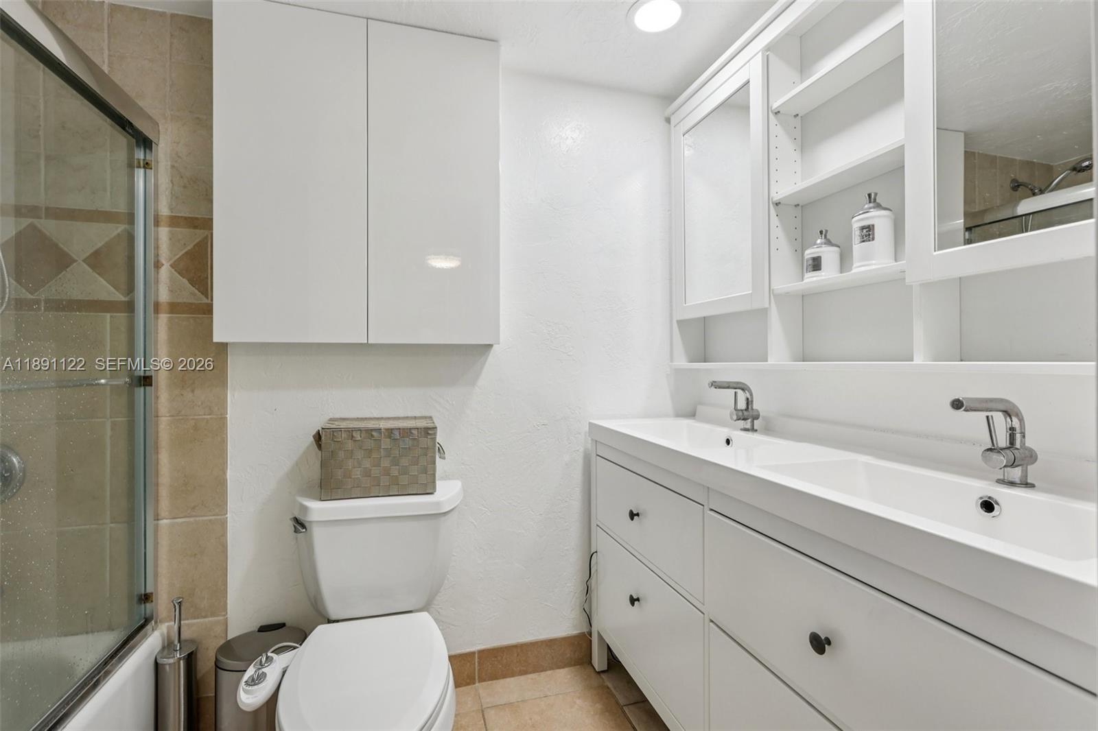 PALM AIRE NO. 42 - Residential