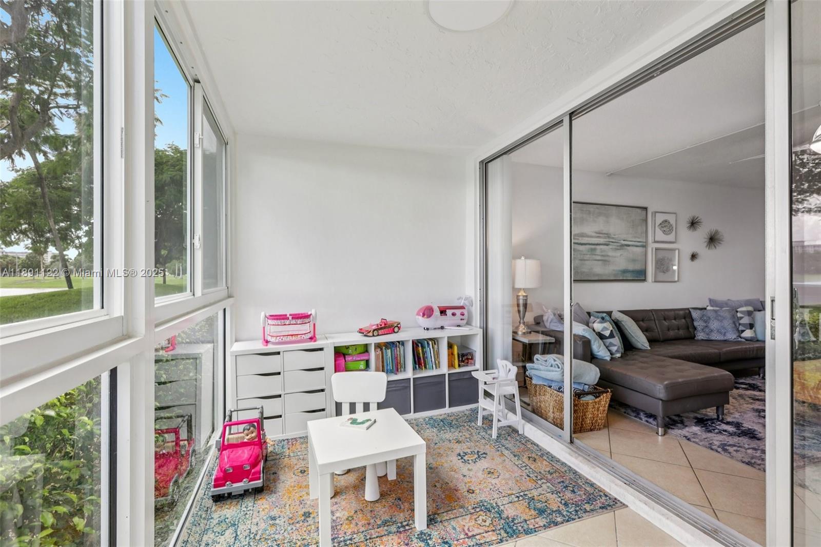 NO 42 PALM-AIRE COUNTRY C - Residential
