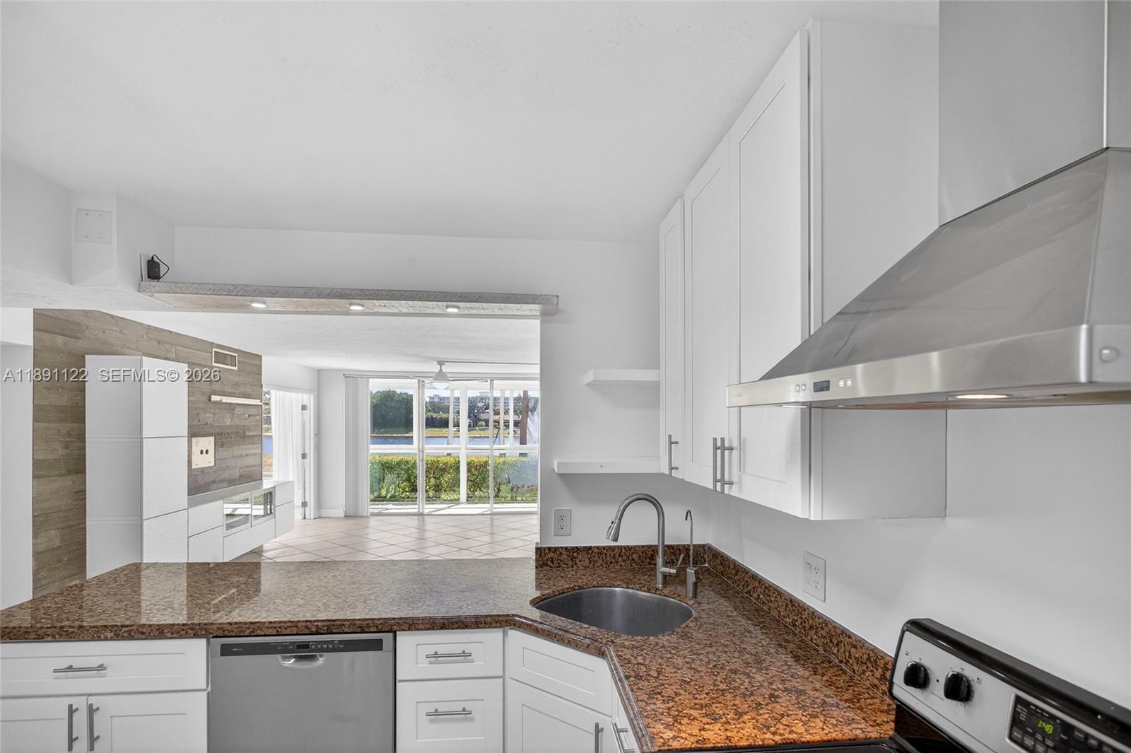 PALM AIRE NO. 42 - Residential