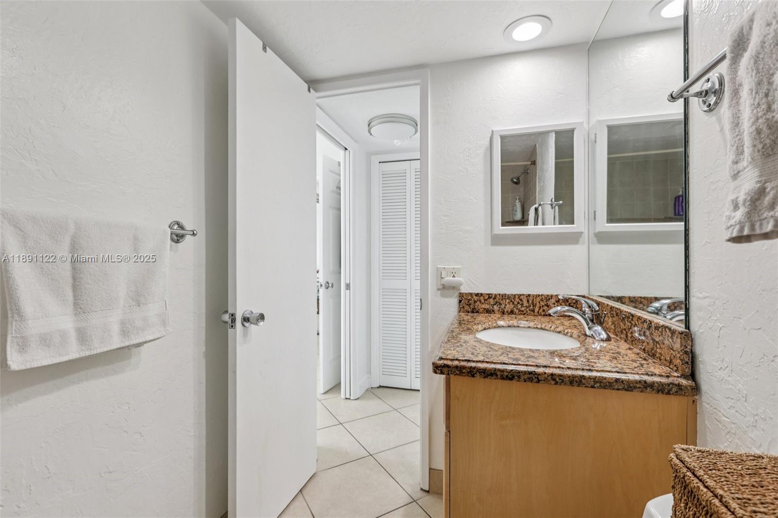 NO 42 PALM-AIRE COUNTRY C - Residential