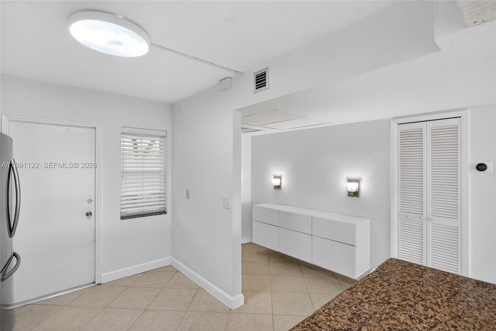 PALM AIRE NO. 42 - Residential