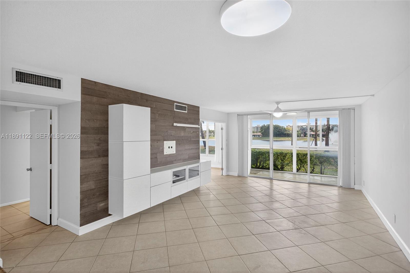 PALM AIRE NO. 42 - Residential