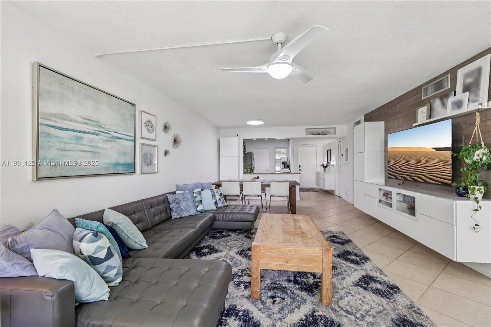 NO 42 PALM-AIRE COUNTRY C - Residential