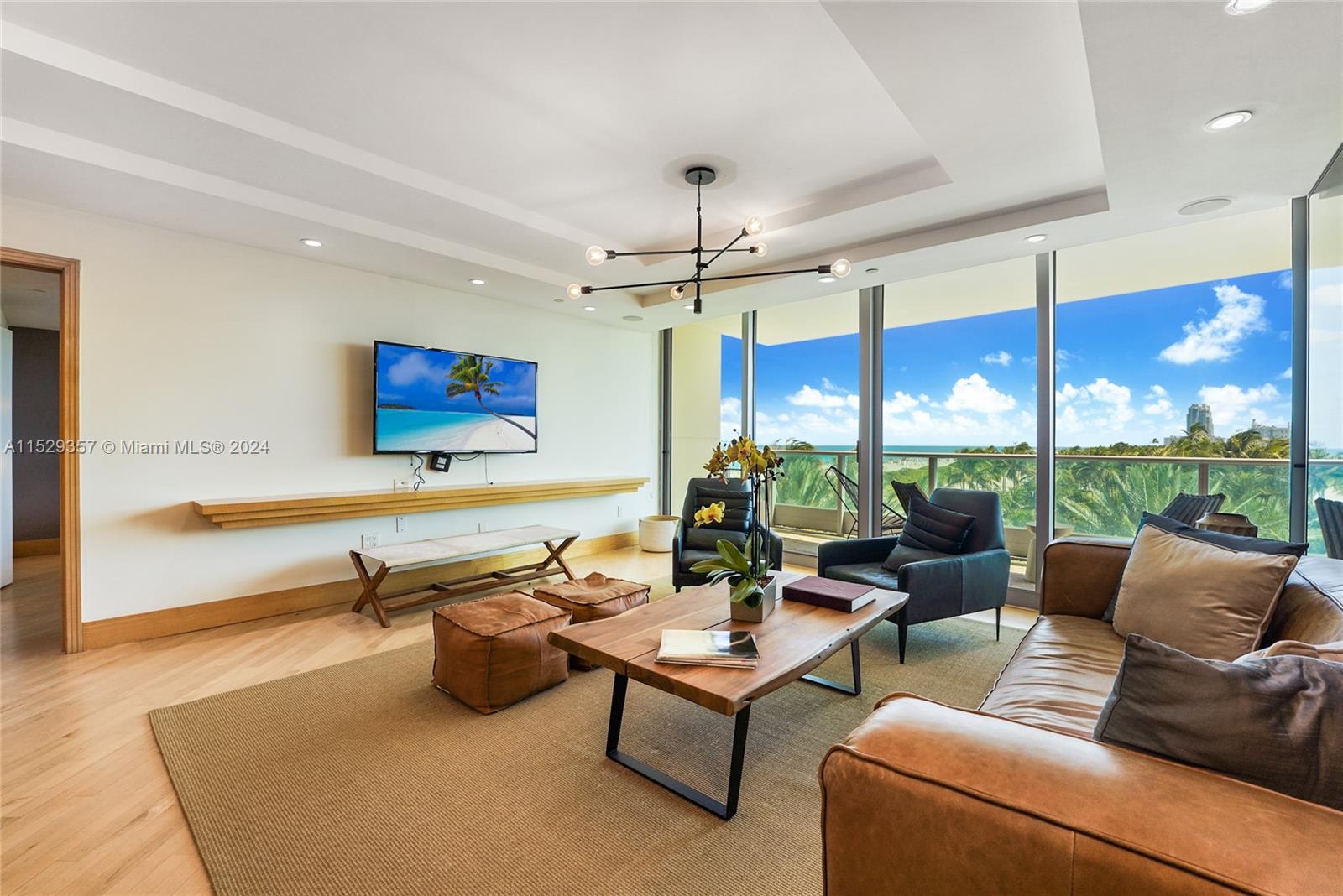 IL VILLAGGIO ON SOUTH BEA - Residential