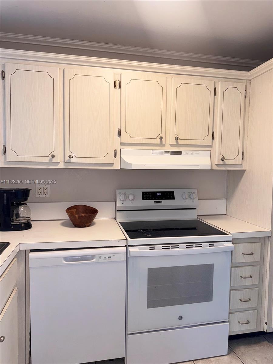 PARADISE BY THE SEA CONDO - Residential