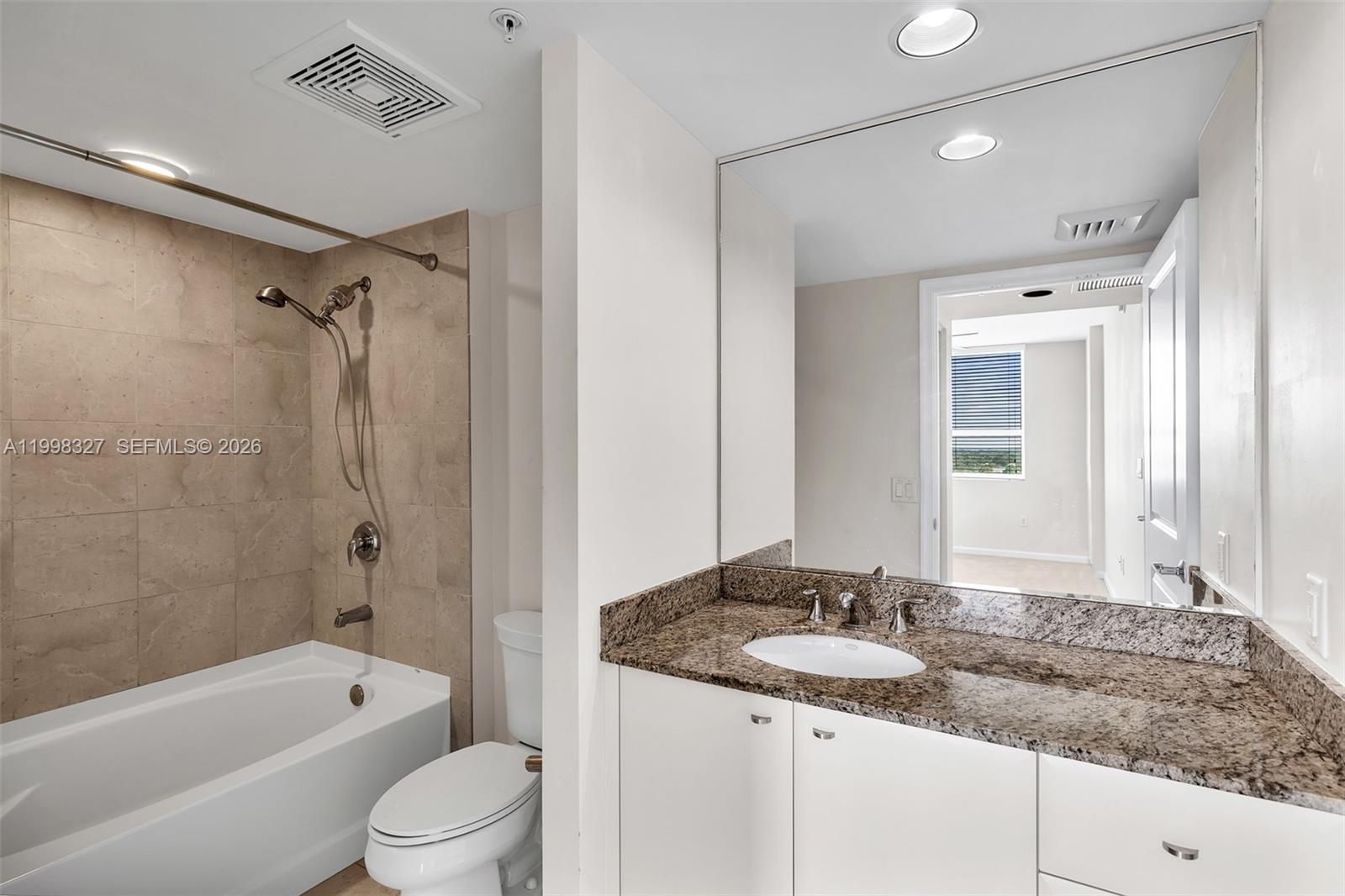 SYMPHONY NORTH CONDO - Residential Lease