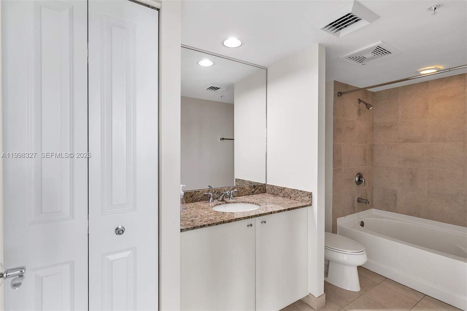 SYMPHONY NORTH CONDO - Residential Lease