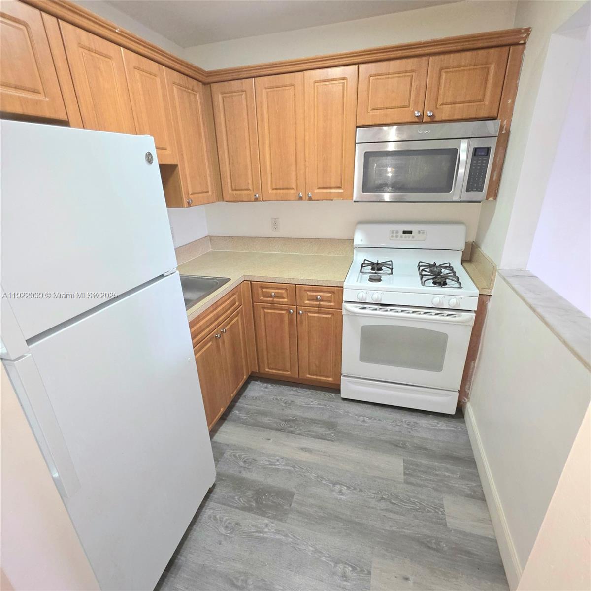 VILLAGIO AT PALMETTO BAY - Residential Lease