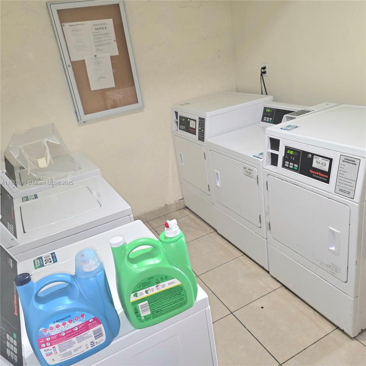 VILLAGIO AT PALMETTO BAY - Residential Lease