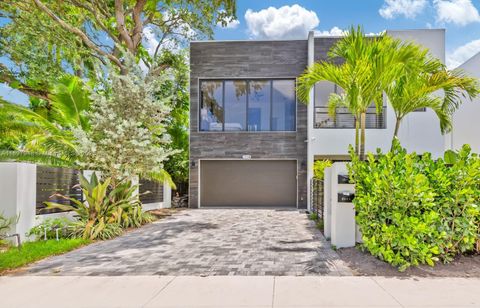 Photo of 1516 SE 1st St, Fort Lauderdale, FL 33301 (MLS # A11897948) Photo of 1516 SE 1st St, Fort Lauderdale, FL 33301 (MLS # A11897948)