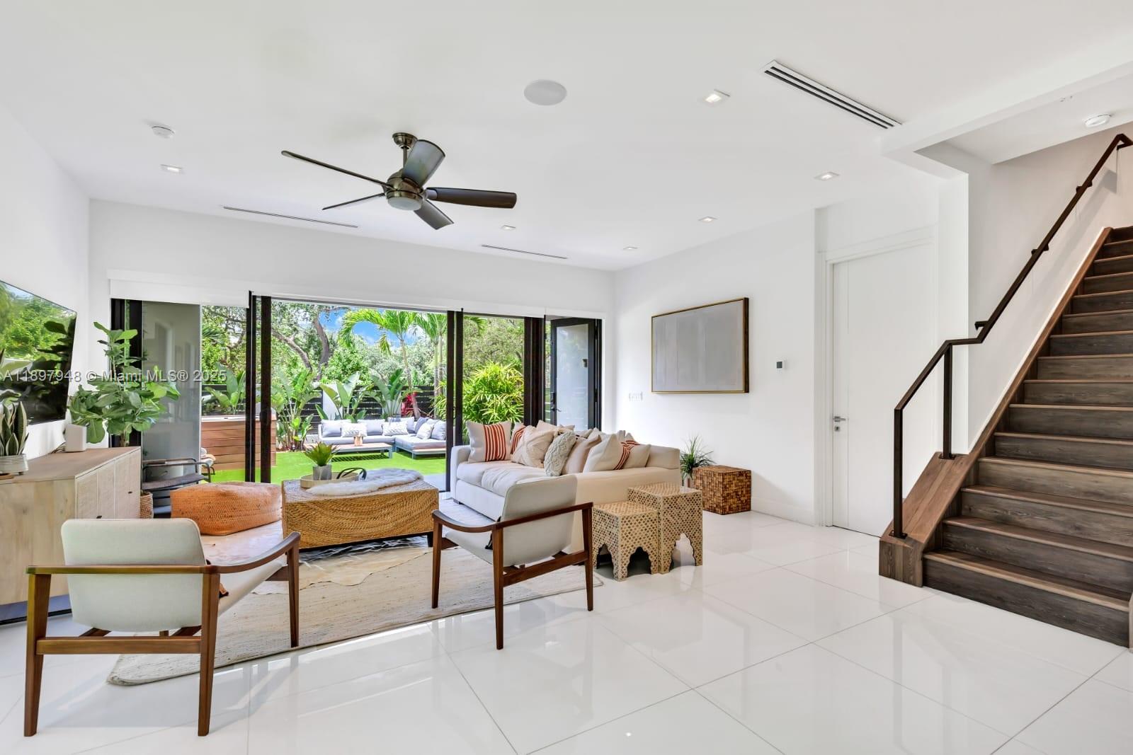 COLEE HAMMOCK - Residential