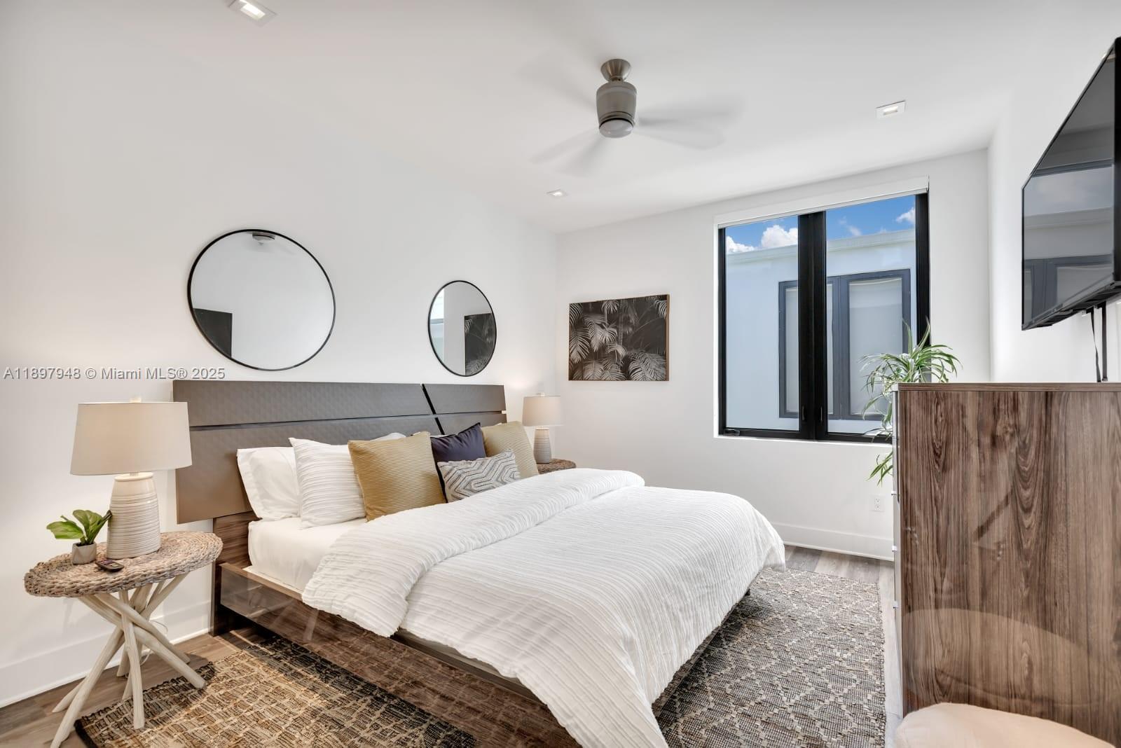COLEE HAMMOCK - Residential