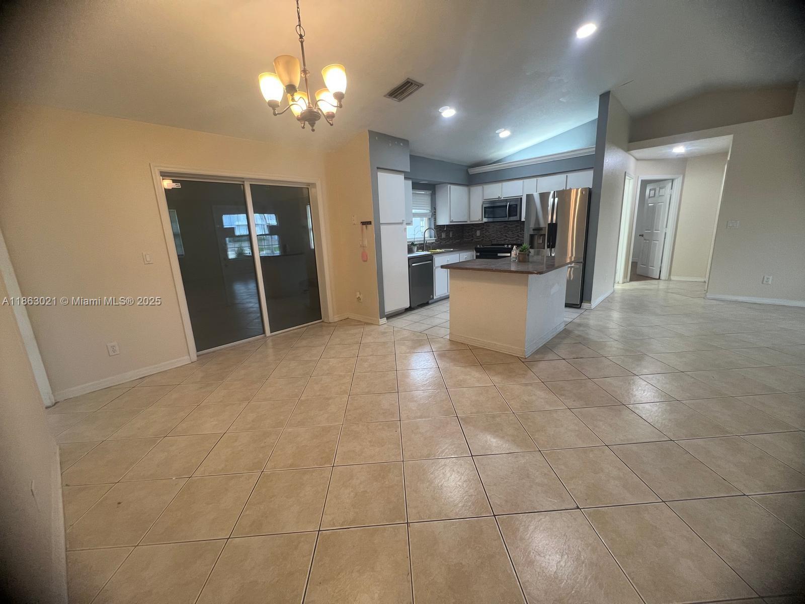 4426 SW Santa Barbara Pl