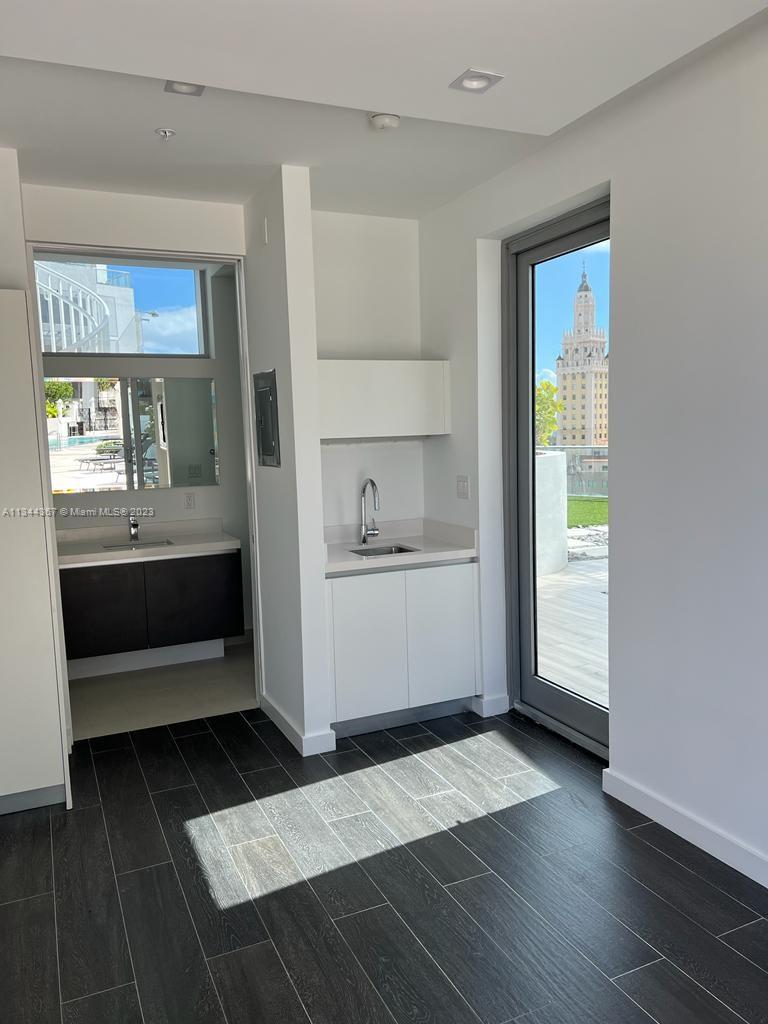 Paramount - Residential