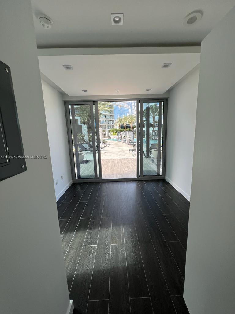 Paramount - Residential