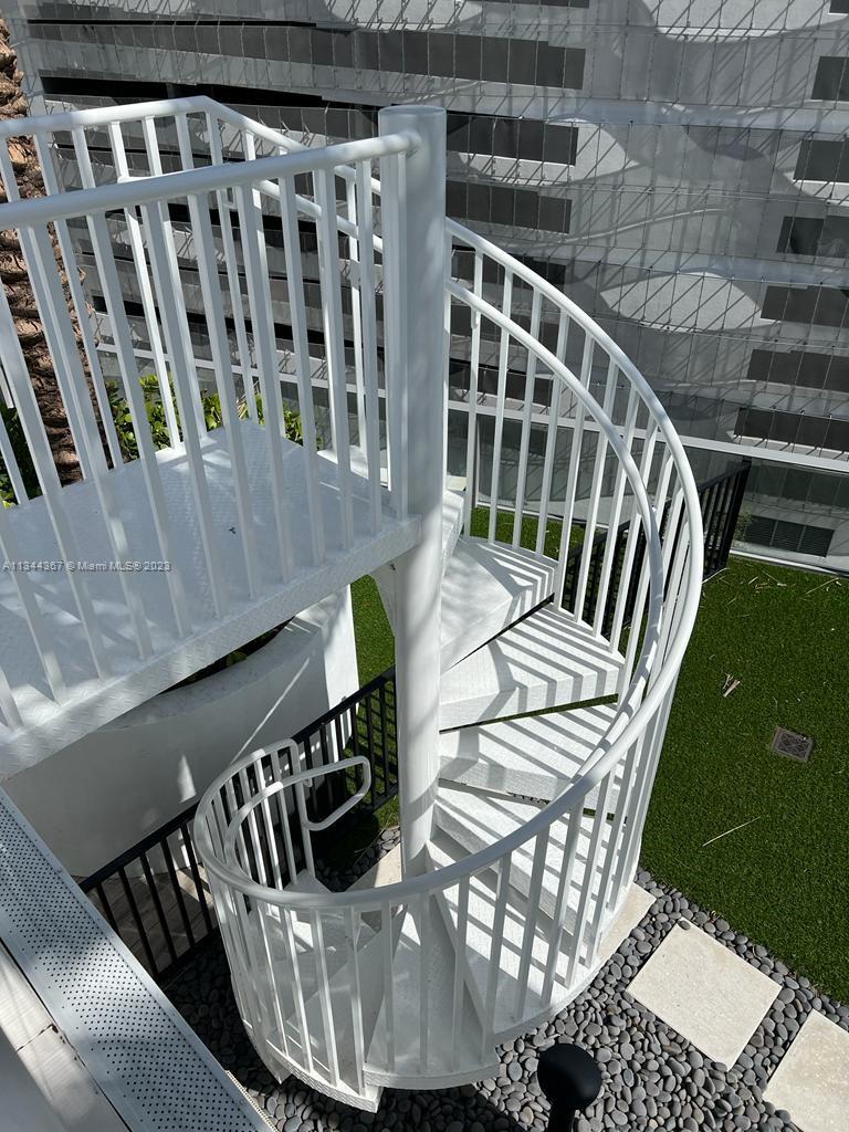 Paramount - Residential