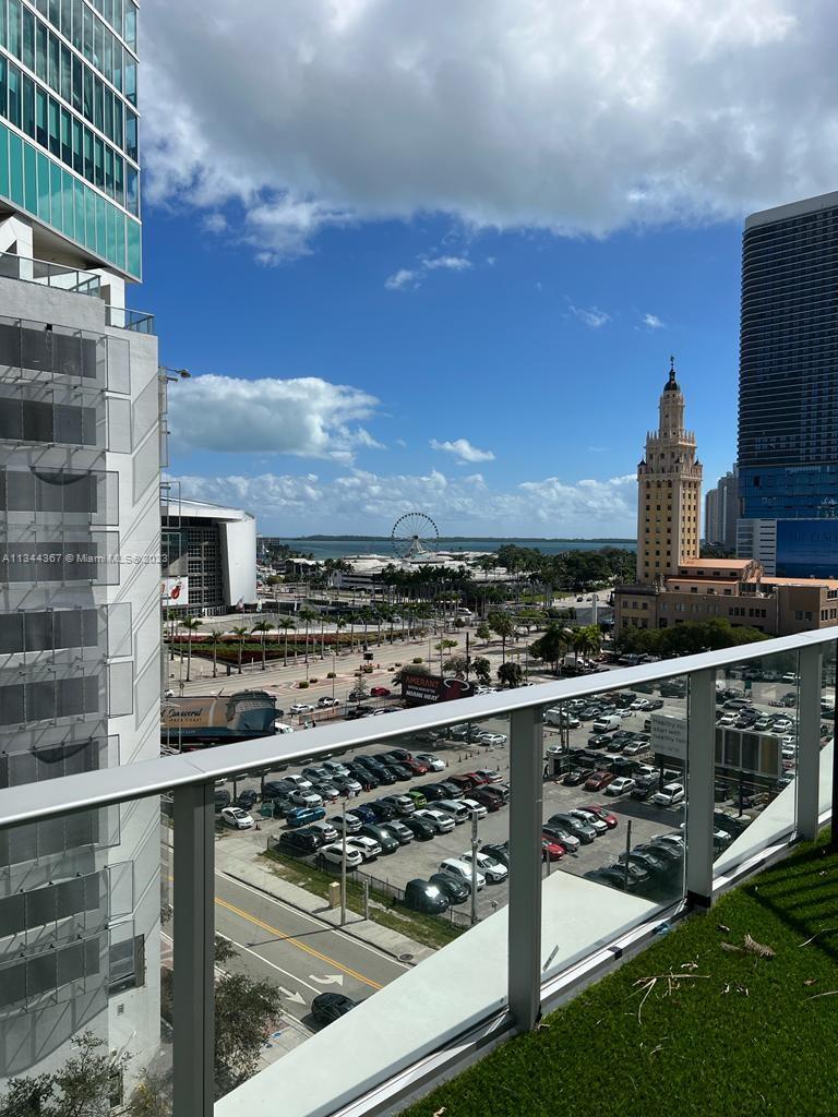 Paramount - Residential