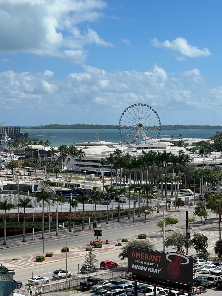 Paramount - Residential