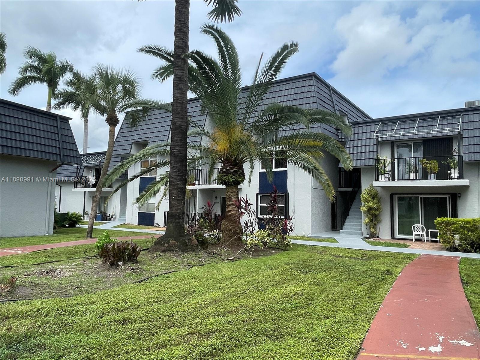 LOS PALACIOS BY MIAMI LAKE - Residential Lease