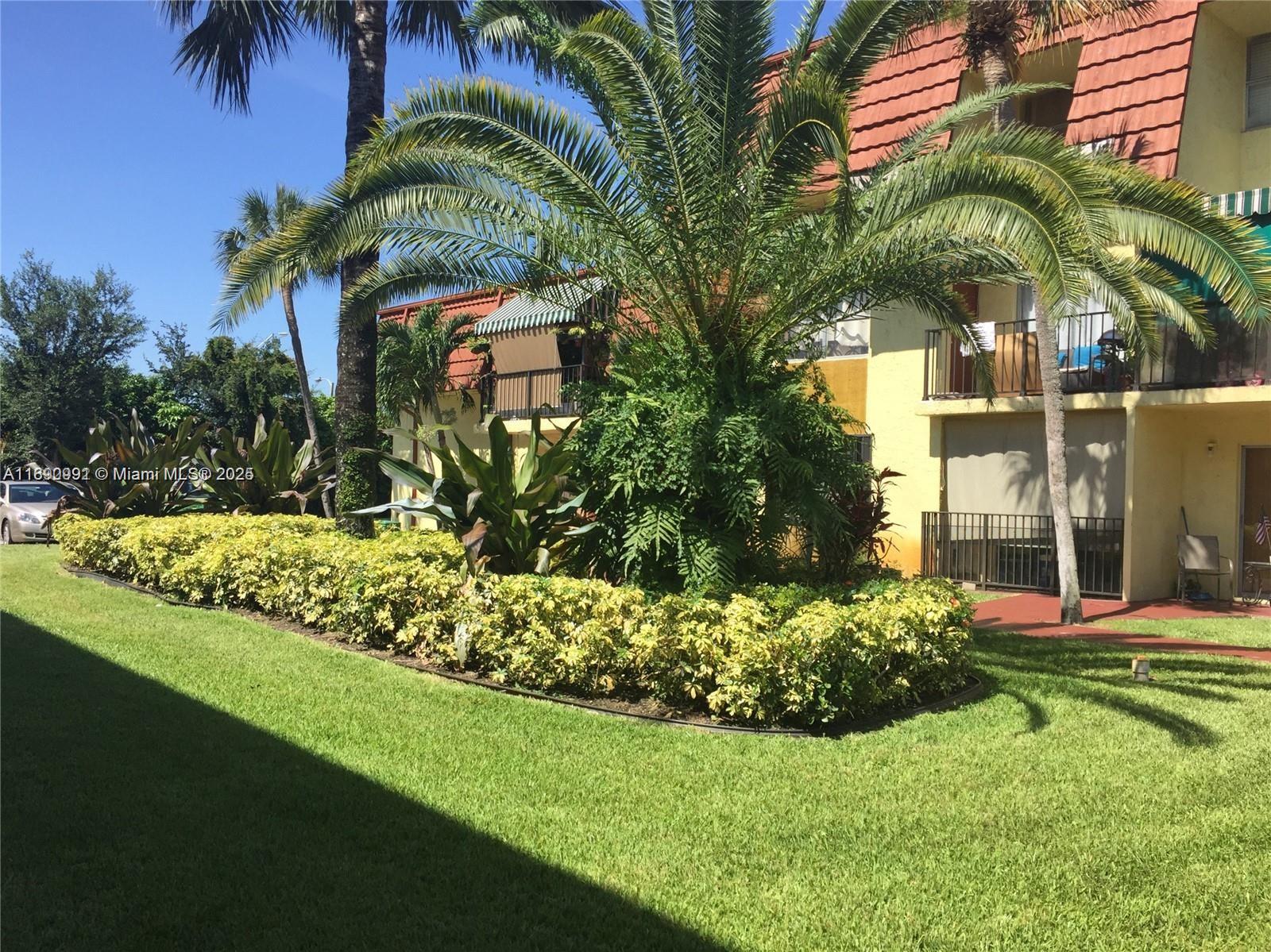 LOS PALACIOS BY MIAMI LAKE - Residential Lease