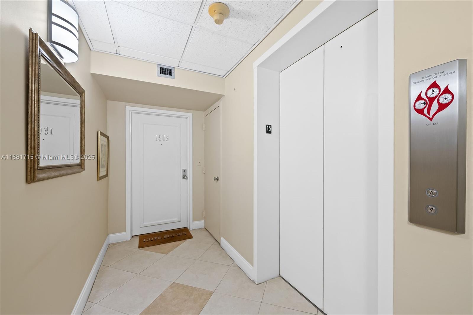 PLAYA DEL SOL CONDO - Residential