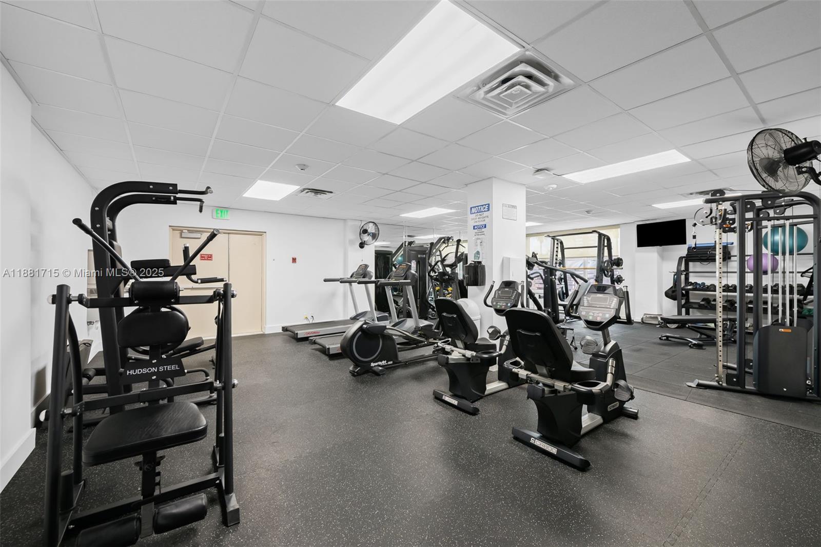 PLAYA DEL SOL CONDO - Residential