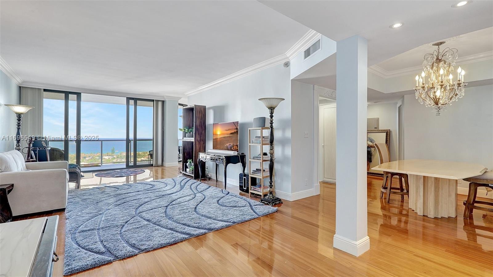 Property for Sale at 20281 E Country Club Dr 1904, Aventura, Miami-Dade County, Florida - Bedrooms: 2 
Bathrooms: 2  - $875,000
