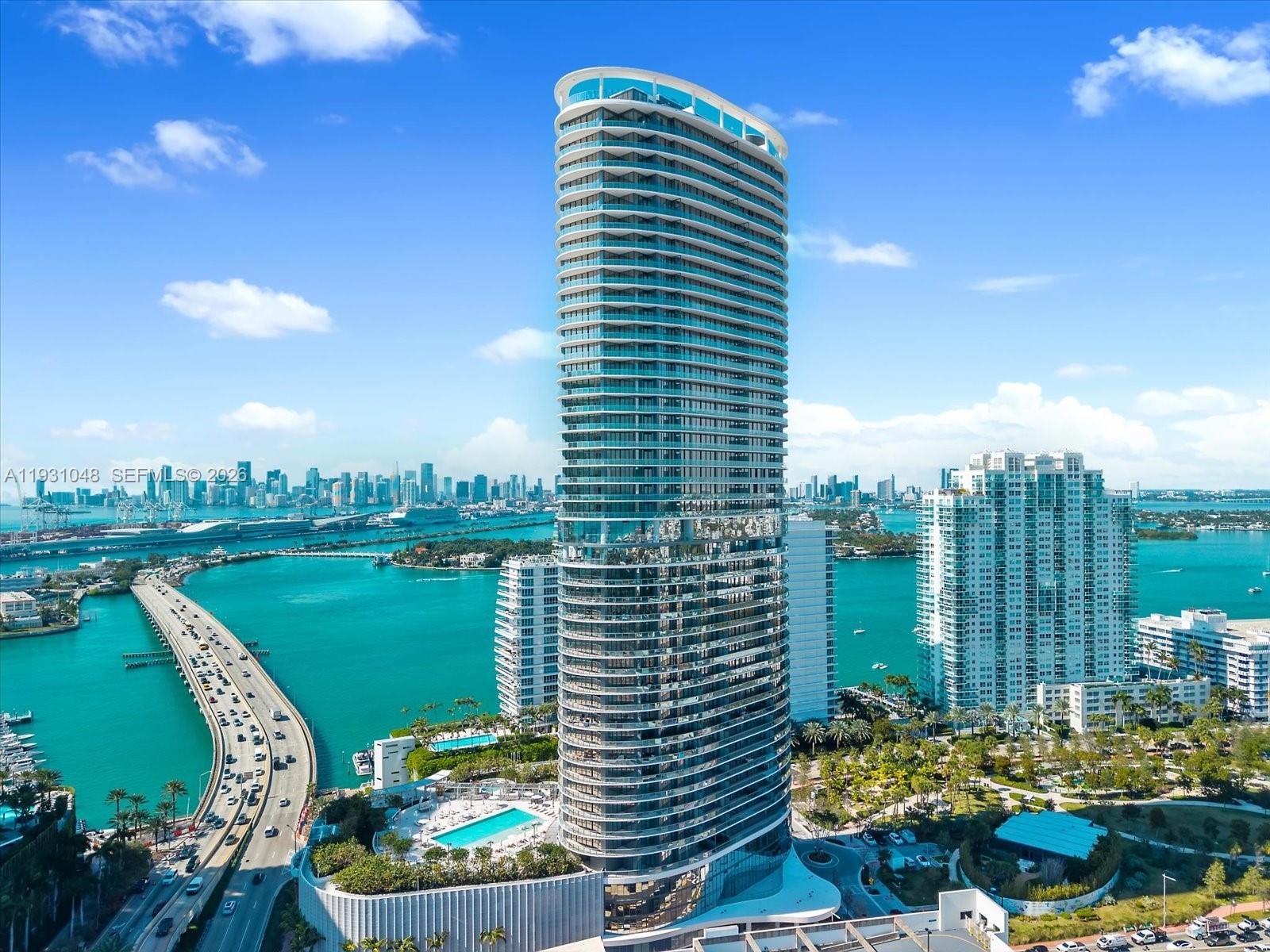 FIVE PARK CONDO - Residential