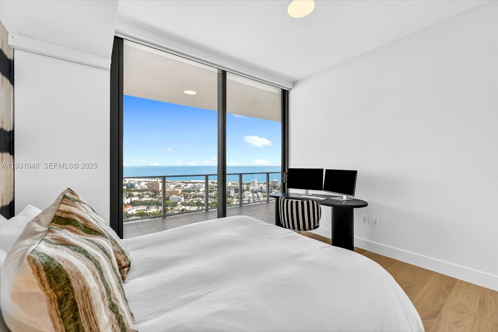 FIVE PARK CONDO - Residential