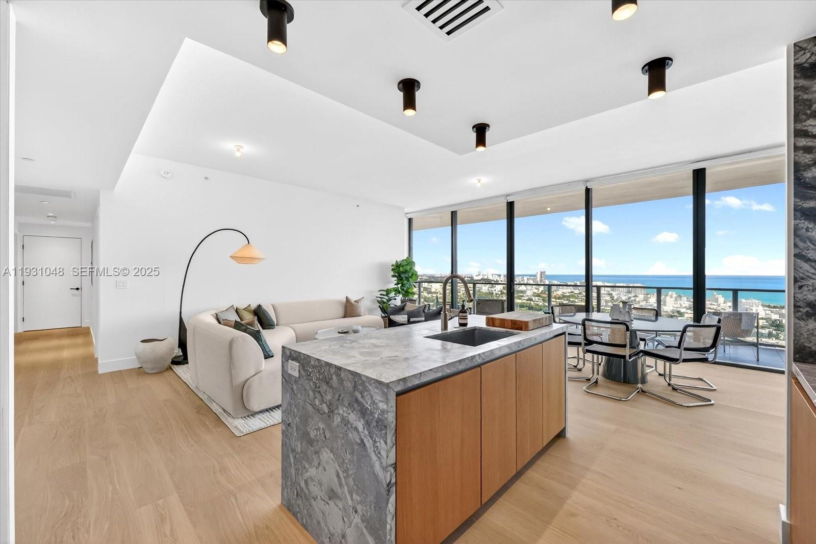 FIVE PARK CONDO - Residential