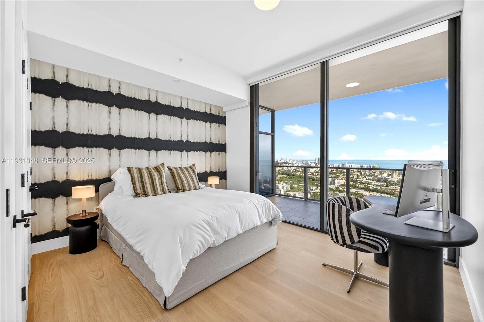 FIVE PARK CONDO - Residential